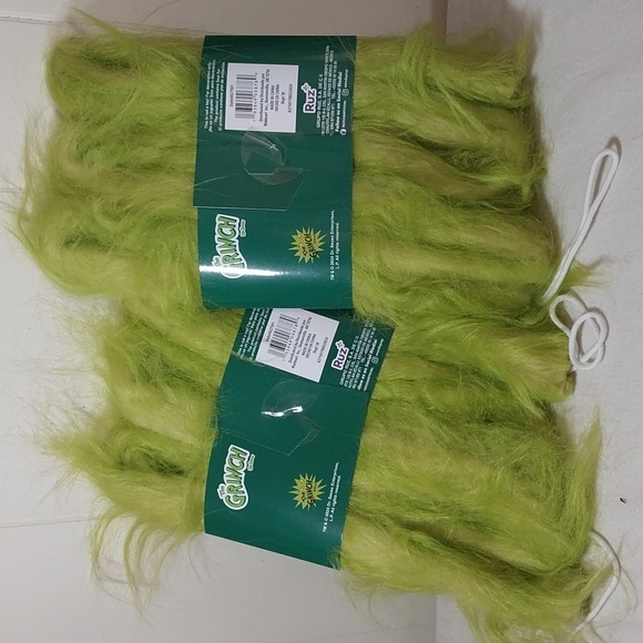 Grinch Who Stole Christmas 72” Each Green Furry Garland 2pk - Picture 4 of 5